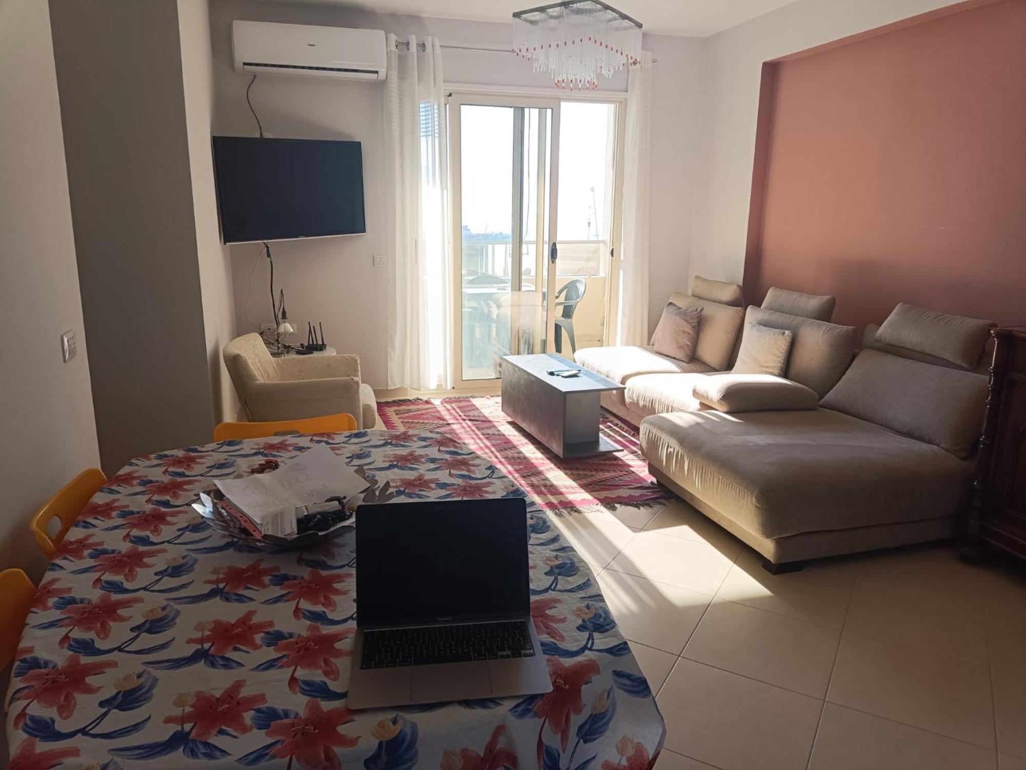 Guidus Apartment Vlorë Buitenkant foto