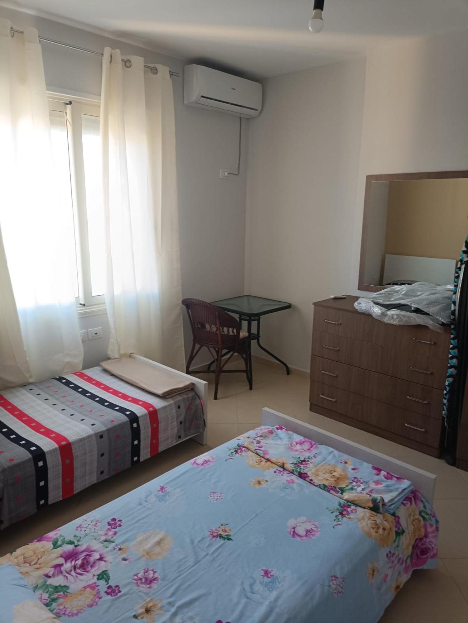 Guidus Apartment Vlorë Buitenkant foto